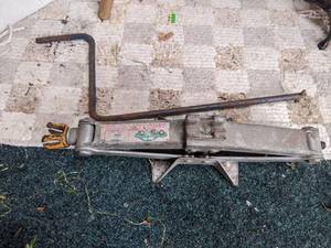 lot 434 image: Vintage Car Jack