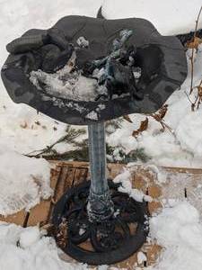 lot 453 image: Unique Outdoor Birdbath