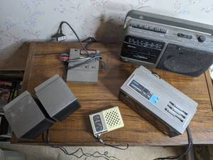 lot 707 image: Vintage Electronics