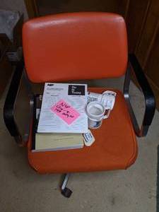 lot 720 image: NSP Service Awards and Memorabilia Vintage Office Chair