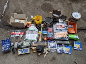 lot 347 image: Large Lot of Painting Supplies