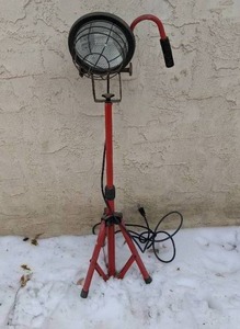 lot 348 image: Craftsman Work Light