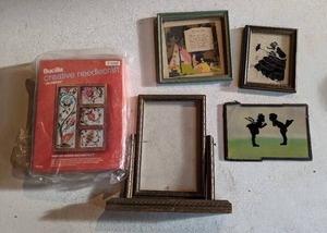 lot 391 image: Vintage Silhouette Wall Art and Frames