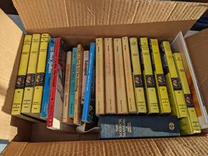 lot 376 image: Lot of Vintage Young Adult Books