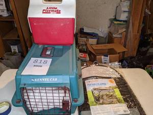 lot 818 image: Cat Carrier, Playpen and Cooler
