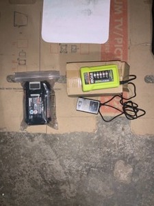 lot 52 image: RYOBI 21 IN. 40-VOLT BRUSHLESS LITHIUM-ION CORDLESS SMART TREK SELF-PROPELLED WALK BEHIND MOWER WITH 6.0AH BATTERY AND CHARGER INCLUDED SEE PICS