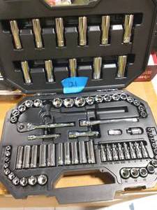husky 144-tooth mechanics tool set 75 pieces