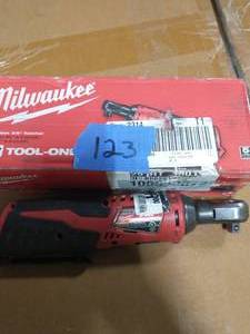 M12 12 volt lithium -ion coordless 38 rachet (tool only )