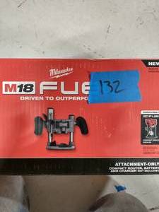 Milwaukee compact routher plunge base