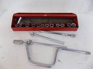 Hand Tools 12 Drive Socket Set & Tray