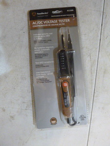 lot 14 image: Southwire ACDC Voltage Tester