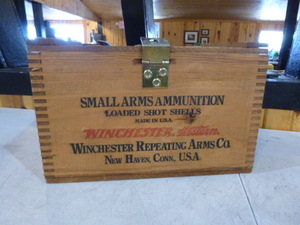 lot 49 image: Winchester Wooden Ammo Box