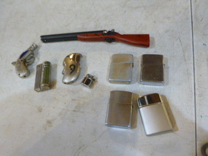 lot 62 image: 9 Lighters