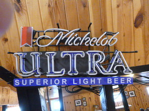 lot 2 image: Michelob Ultra Neon Beer Bar Light