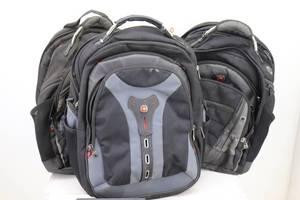 lot 31 image: 3 Backpacks