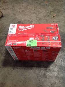 MILWAUKEE M18 18-Volt Lithium-Ion Cordless Combo Kit (6-Tool) with Two Batteries, Charger and Tool Bag NOT USED COMPLETE
