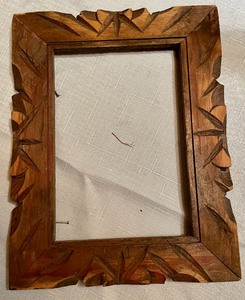 lot 143 image: Lot of 5 Vintage Frames