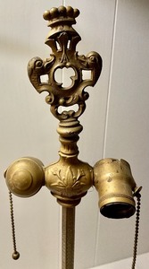 lot 158 image: 1920s Table Top Brass Lamp