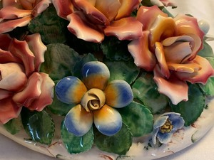 lot 28 image: Three Capodimonte Items