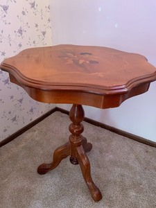 lot 41 image: Inlaid Top Three Legged Side Table
