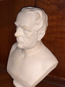 lot 57 image: Persian Bust of Helmuth Karl Moltke (1800-1891)