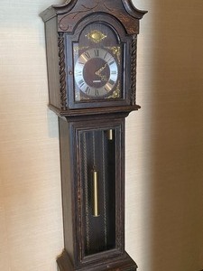 lot 69A image: Seth Thomas Grandmother Clock