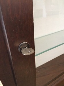 lot 61A image: Wall Hung Locking Display Cabinet