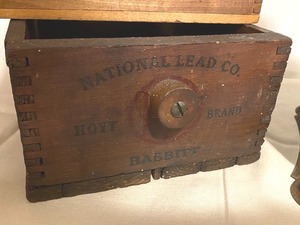 lot 200 image: Primitive Items
