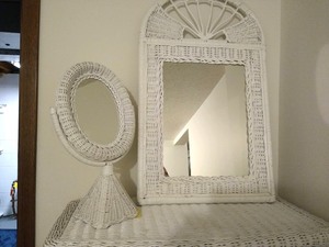 lot 175 image: White Wicker Shelf with Bottom Storage, Mirrors and Shelf