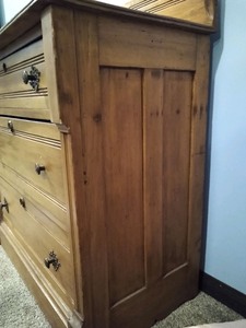 lot 182 image: Three Drawer Vintage WashstandCommode