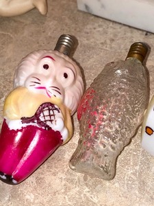 lot 223 image: Three Antique Christmas Glass Bulbs