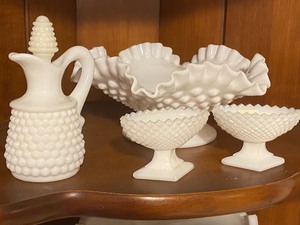 lot 217 image: Nine Pieces of Assorted Milk Glass