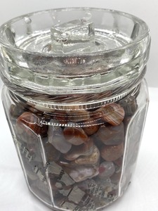 lot 354 image: Vintage Jar Full of Polished Agates