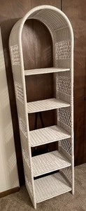 lot 275 image: White Wicker Shelving Unit