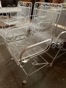 lot 362 image: Four Vintage Metal Chairs and Table