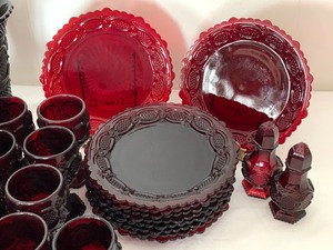 lot 366 image: Avon Ruby Red Cape Cod Glassware