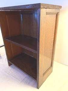 lot 395 image: Antique Oak Bookshelf