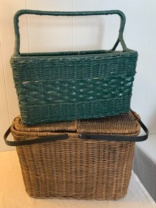 lot 426 image: Four Vintage Baskets