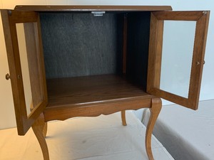 lot 425 image: Accent Table with Glass Doors