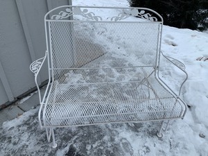lot 432 image: Metal Outdoor Glider