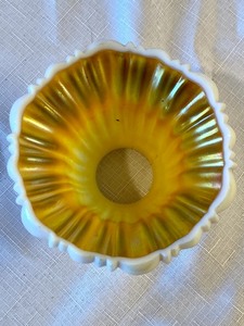 lot 238 image: Antique Glass Opalescent Lamp Shade