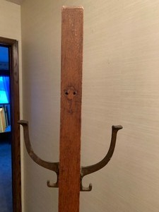 lot 397 image: Antique Oak Hat Rack