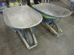 lot 113 image: JACKSON TOOLS WHEELBARROWS