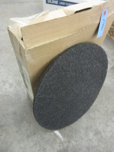 lot 146 image: 3M BLACK STRIPPER PADS