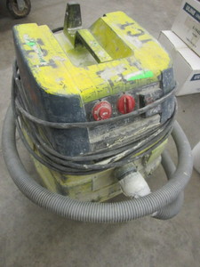 lot 156 image: BOSCH WETDRY VAC