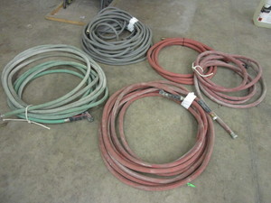 lot 159 image: 5 HOSES, SOME WITH NOZZLES