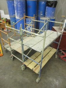 lot 187 image: ROLLING MINI-SCAFFOLDS