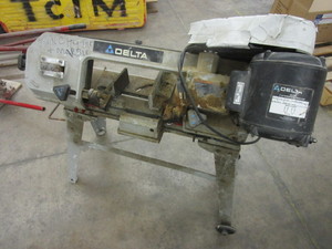 lot 189 image: DELTA HORIZONTAL BAND SAW