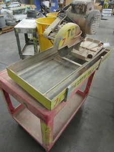 lot 195 image: TARGETHUSQVARNA TILEMATIC TILE SAW