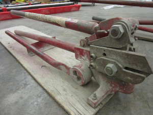 lot 203 image: STRAPMASTER 7 IN 1 TOOL